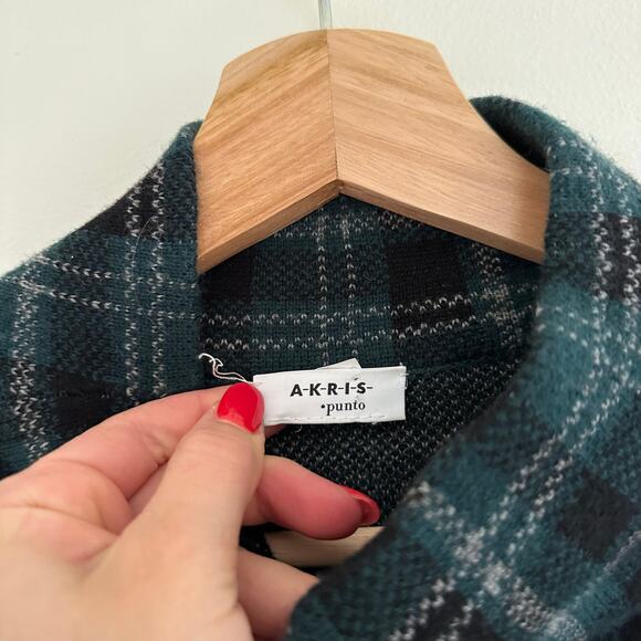 AKRIS Punto Cashmere-Blend Mock Neck Plaid Sweater In Black-Ivy - Picture 7 of 11